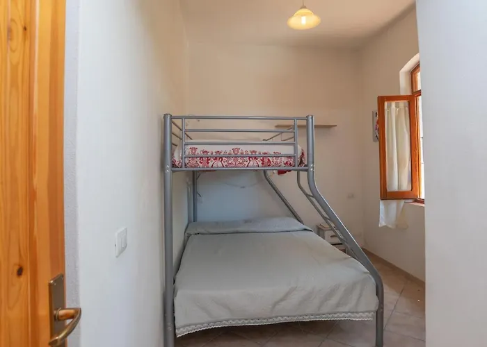 B By Interhome *